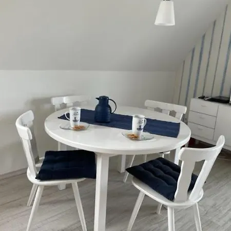 Wattnest - Direkt In Erster Meereslinie Am Deich *